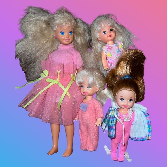 Vintage Lot of 27 1990s Barbie Ken Barbie's Friends & Little Sister & Kelly Doll - Picture 2 of 6